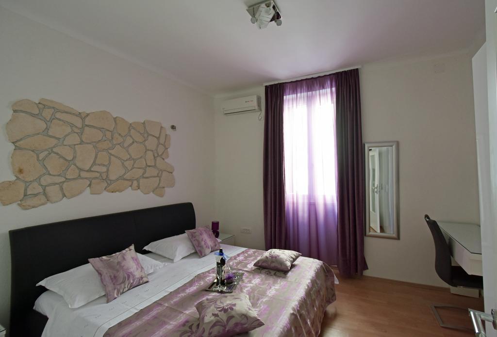Kuzma Rooms And Apartments Split Exterior foto
